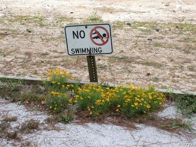 Úszni tilos